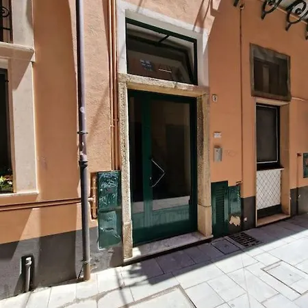 Silver Sands - Traditional - 4 Beds & Terrace By The Beach Finale Ligure