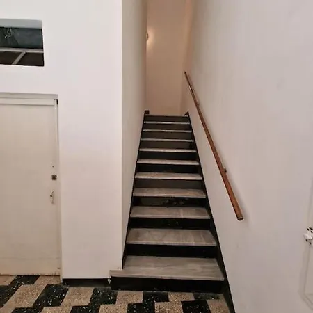 Apartment Silver Sands - Traditional - 4 Beds & Terrace By The Beach Finale Ligure