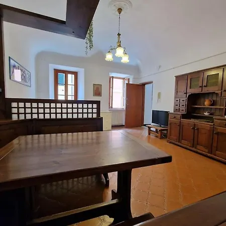 Silver Sands - Traditional - 4 Beds & Terrace By The Beach Apartman